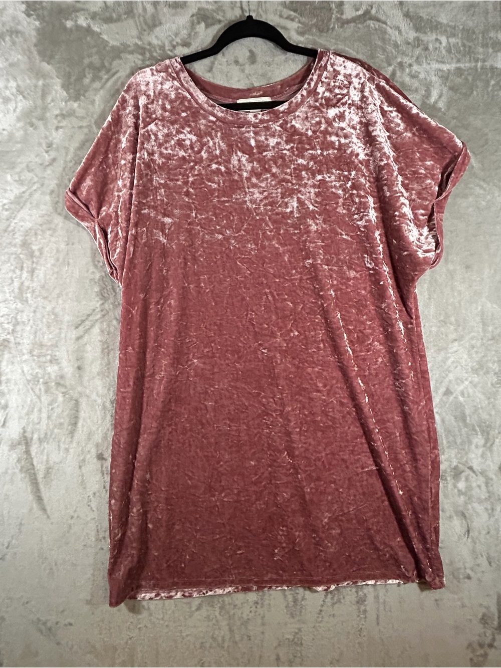 Forever 21 Rose Crushed Velvet Short Sleeve Tunic